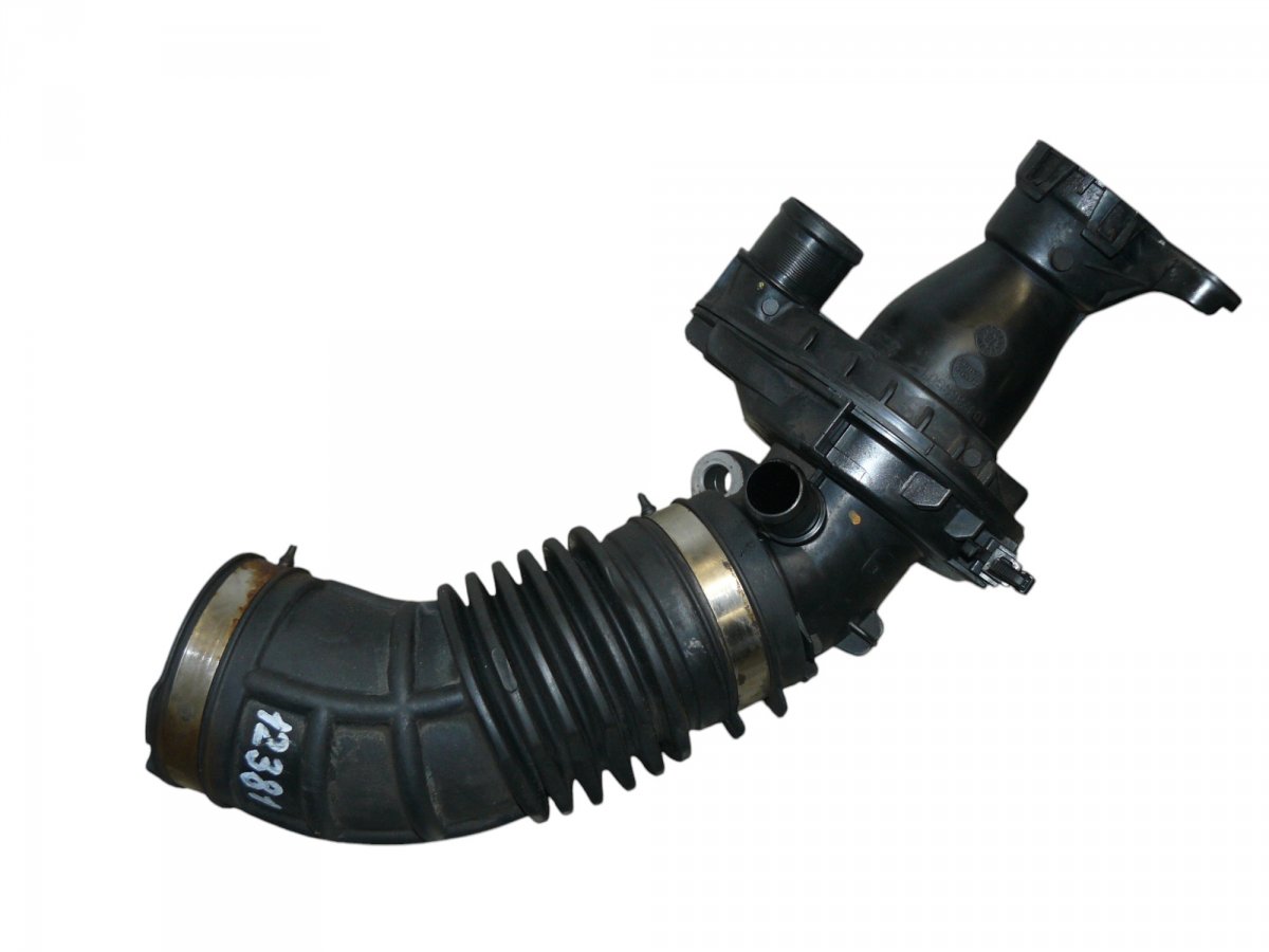 Nissan X-Trail / Rogue Air intake resonator pipe Air intake resonator pipe — NISSAN X-TRAIL III ...