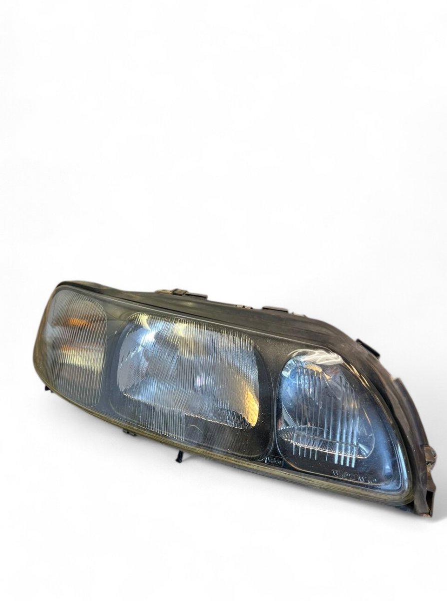 Volvo S60 Right headlight Right headlight — VOLVO S60 I (RS) (2000-2010) ...