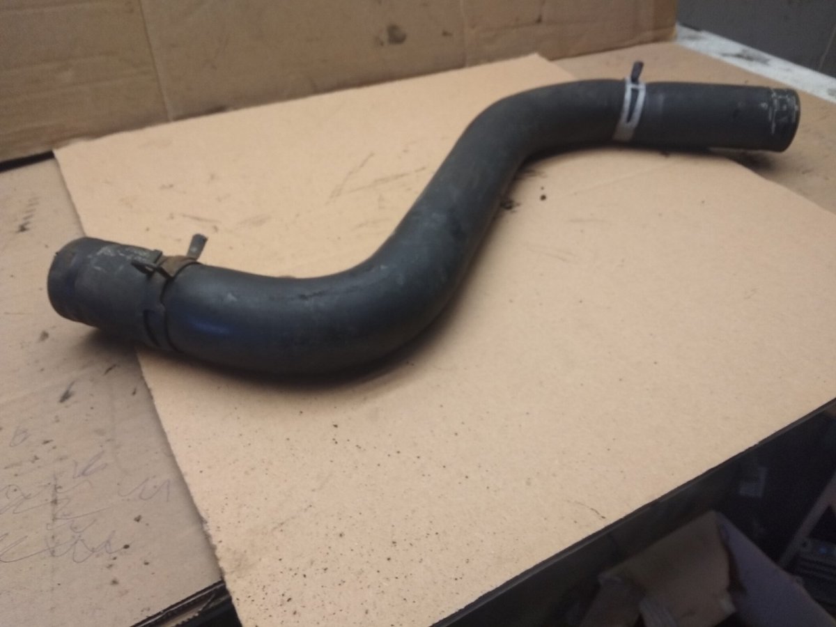 Jeep Grand Cherokee (WK) Coolant hose Coolant hose — JEEP GRAND CHEROKEE III (WH) (20...