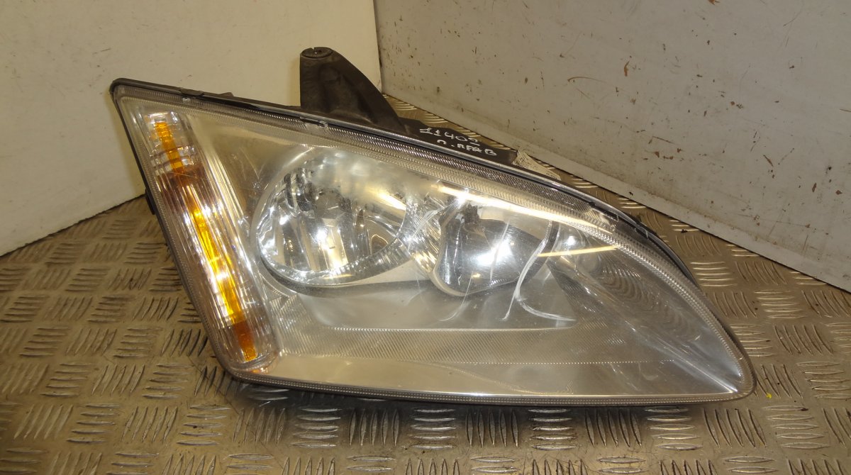Ford Focus Right headlight Right headlight — FORD FOCUS II (2004-2012) — 4...