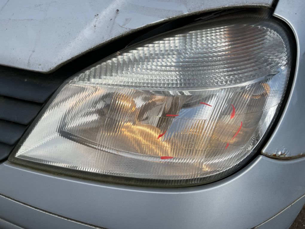 Mercedes-Benz Vaneo (W414) Left headlight Left headlight — MERCEDES-BENZ VANEO (W414) (20...