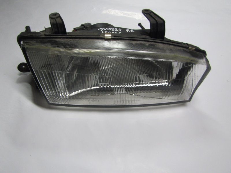 Subaru Legacy Right headlight