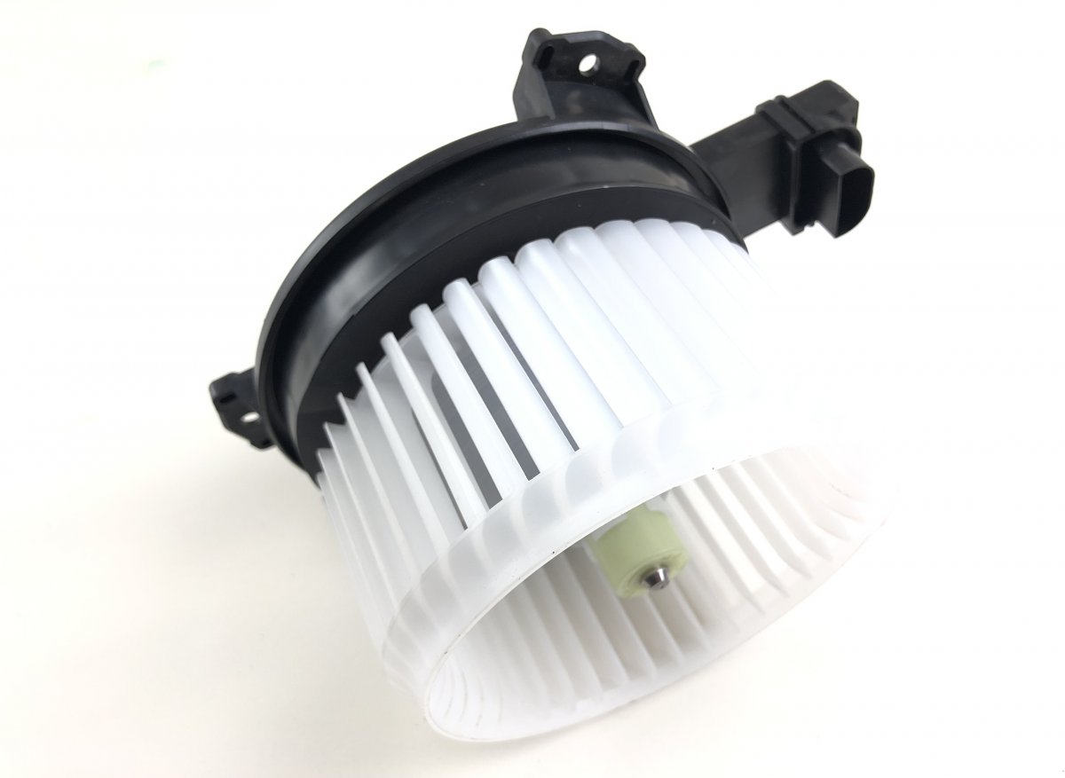 Honda CR-V Heater Blower Motor Heater blower motor — HONDA CR-V V (RW) (2016-2...