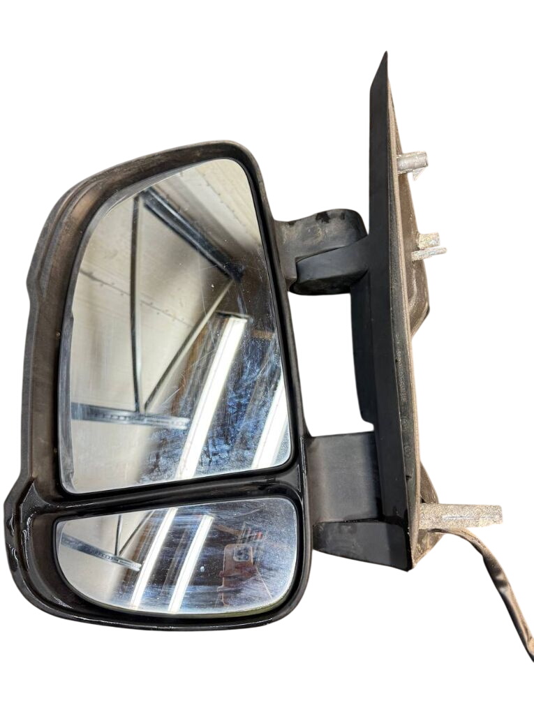 Peugeot Boxer Left mirror Left mirror — PEUGEOT BOXER (250) (2006-)

Gene...