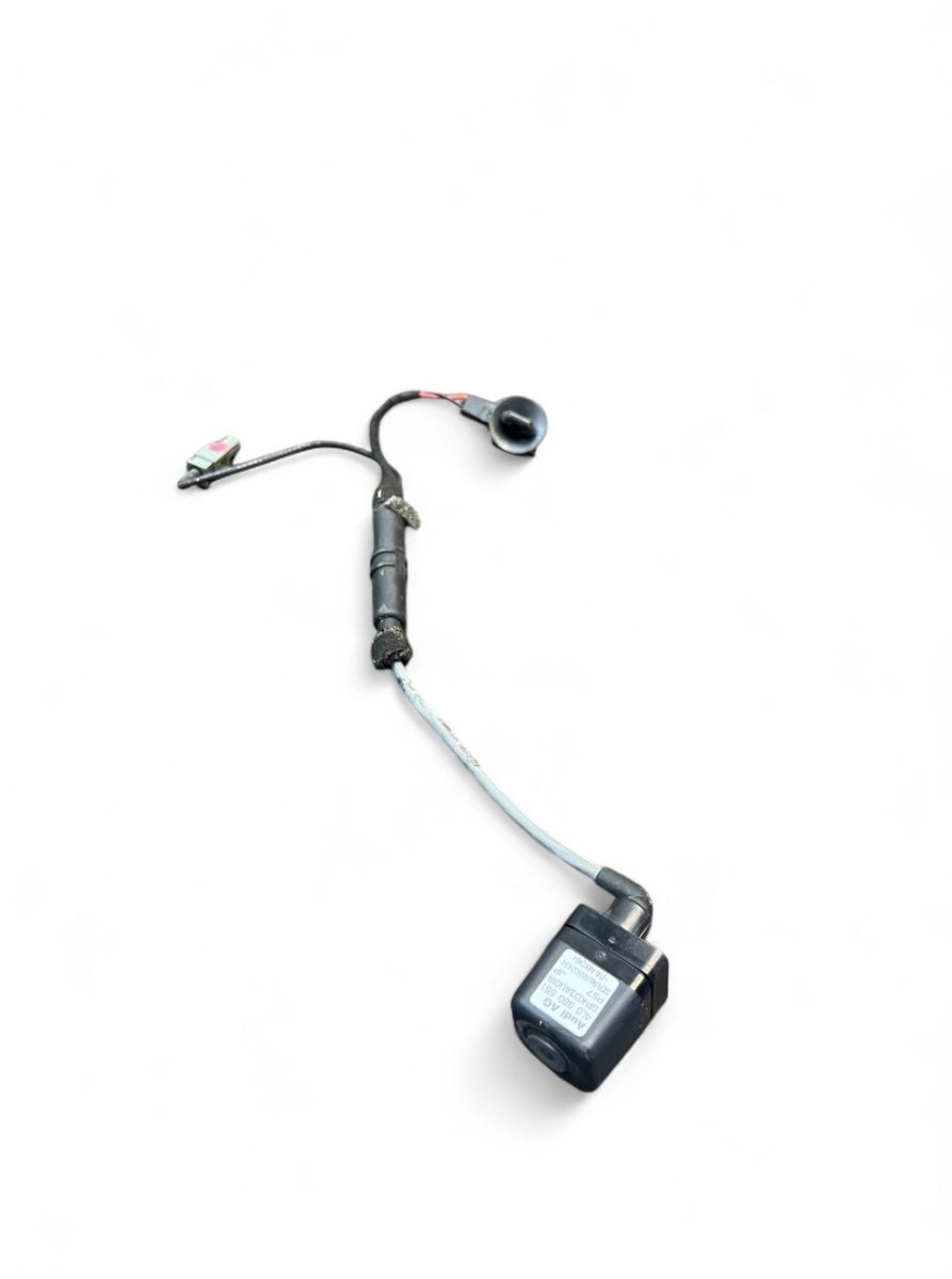 Audi A8 (D3) Reversing camera Reversing camera — AUDI A8 (4E) (2002-2010) — 4...