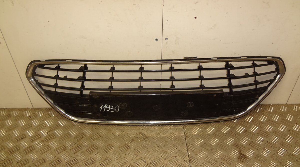 Ford Mondeo Centre front bumper grille Centre front bumper grille — FORD MONDEO Mk IV ...