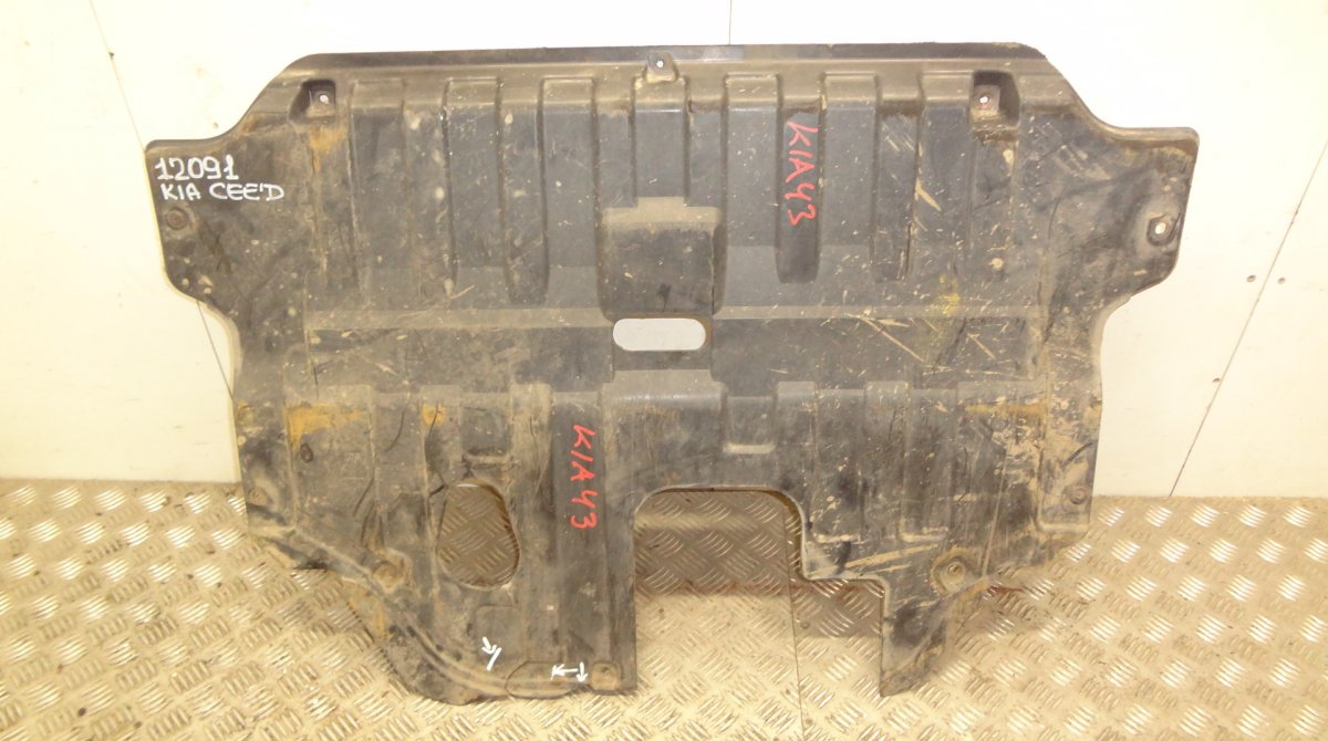 Kia ceed (ED) Engine splash shield Engine splash shield — KIA CEE'D II (JD) (2012-...