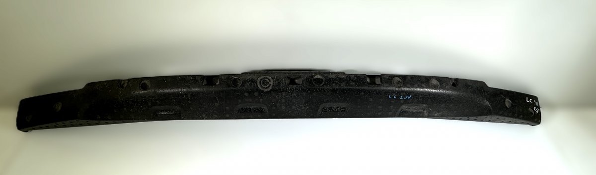Toyota Land Cruiser 100 Front Bumper Foam Insert Front bumper foam insert — TOYOTA LAND CRUISER ...