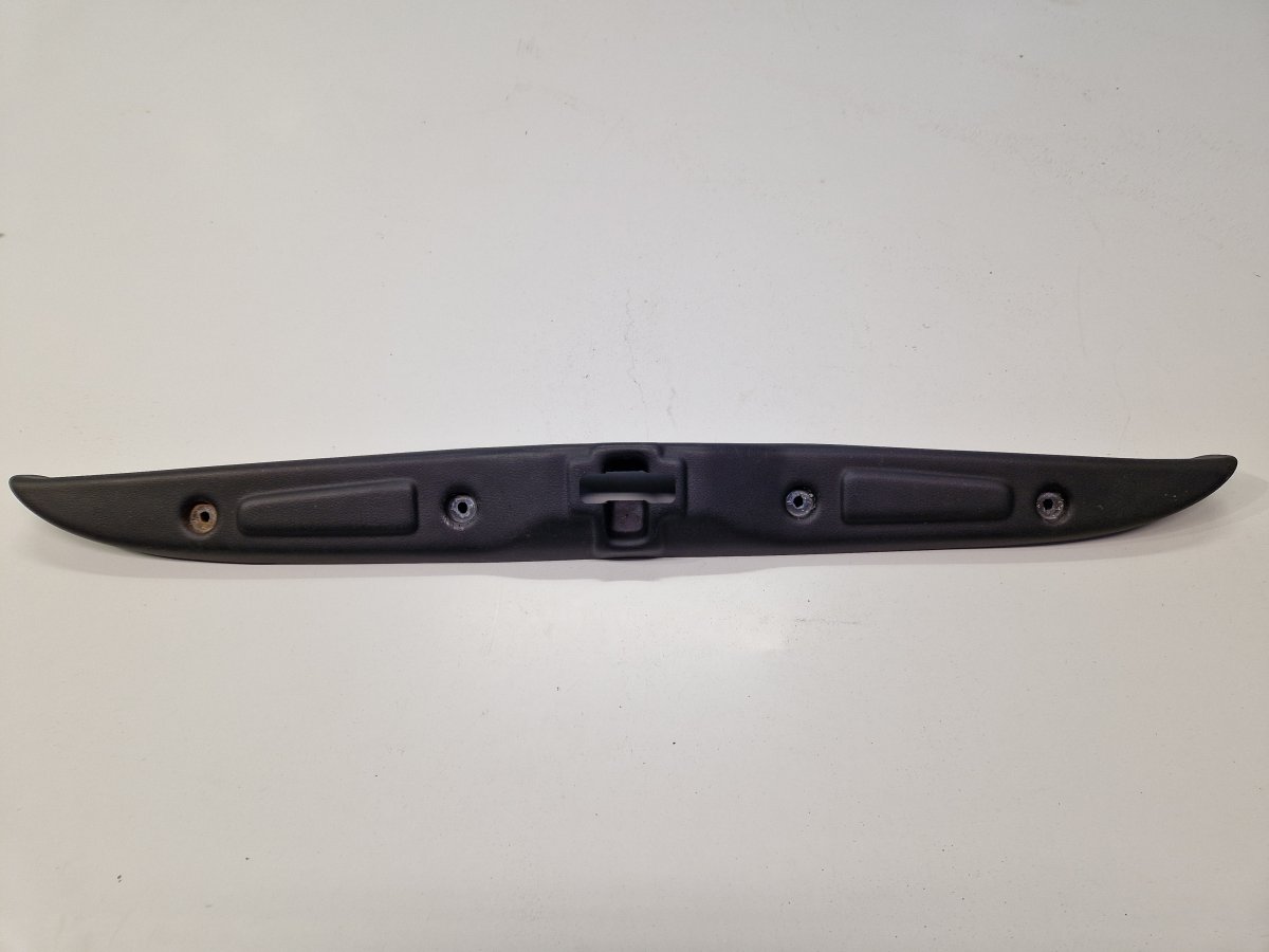 Maserati Quattroporte Boot loading sill trim Boot loading sill trim — MASERATI QUATTROPORTE ...