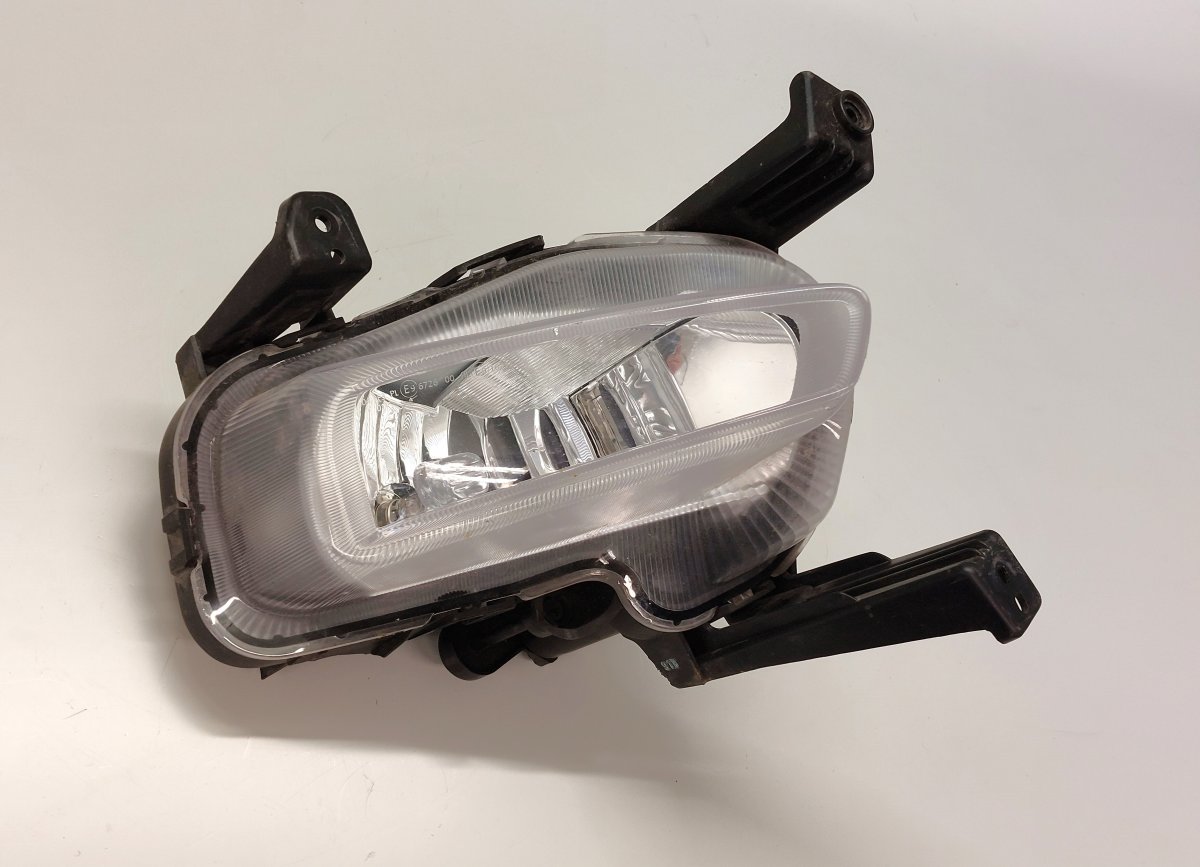 Kia Ceed (CD) Fog lamp — front right Fog lamp — front right — KIA CEED III (CD) (201...