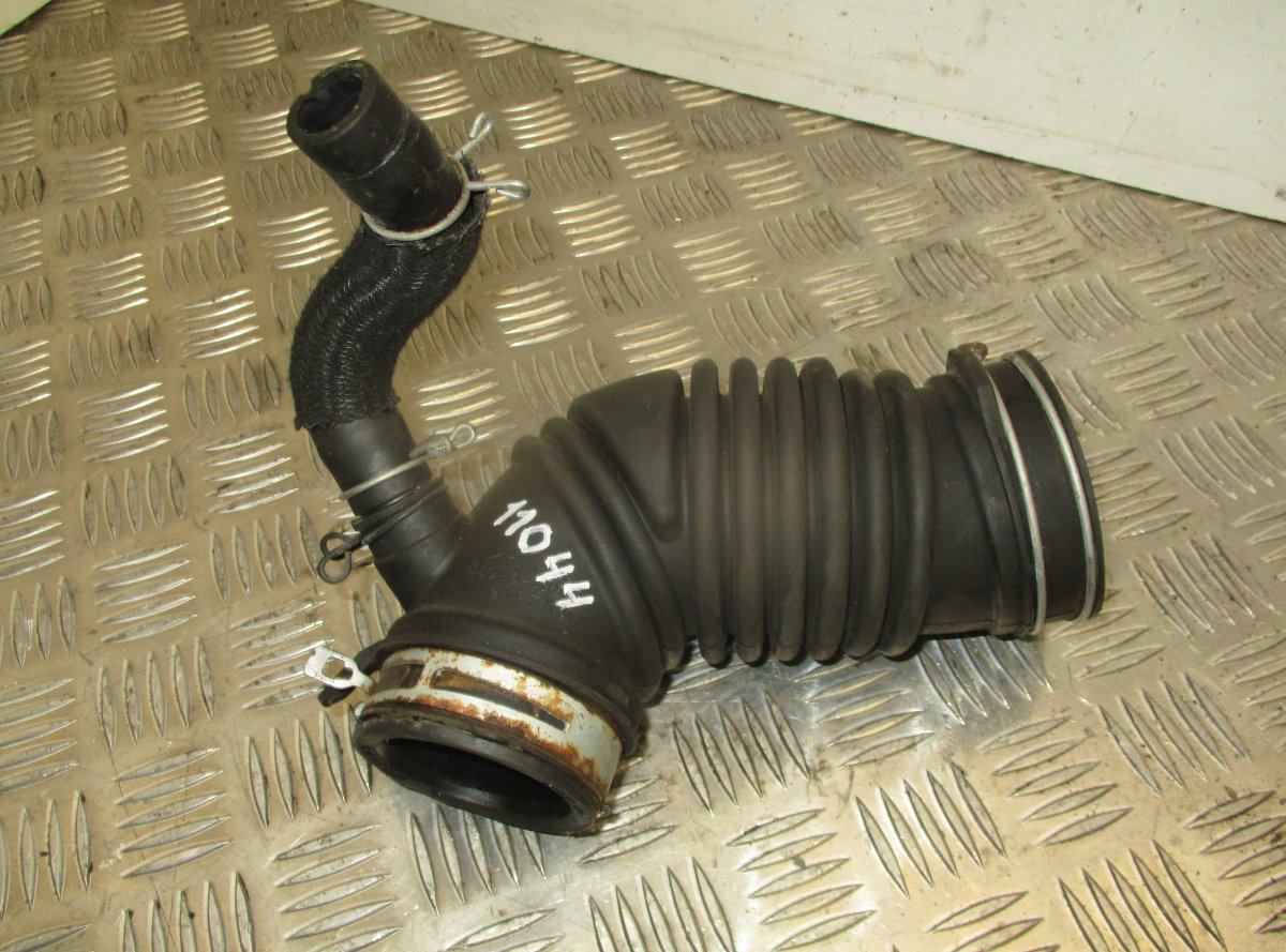Toyota Avensis (T27) Air intake resonator pipe Air intake resonator pipe — TOYOTA AVENSIS (T27...