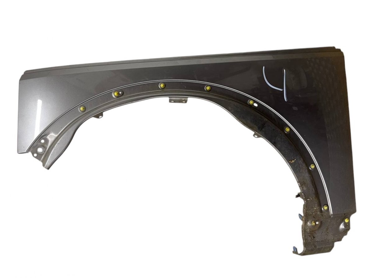 Land Rover Discovery Front Left Fender Front Left Fender — LAND ROVER DISCOVERY III (T...