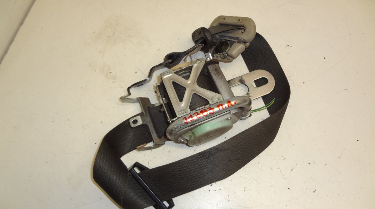 Chrysler 300C Seat belt — front left Seat belt — front left — CHRYSLER 300C I (2004-...