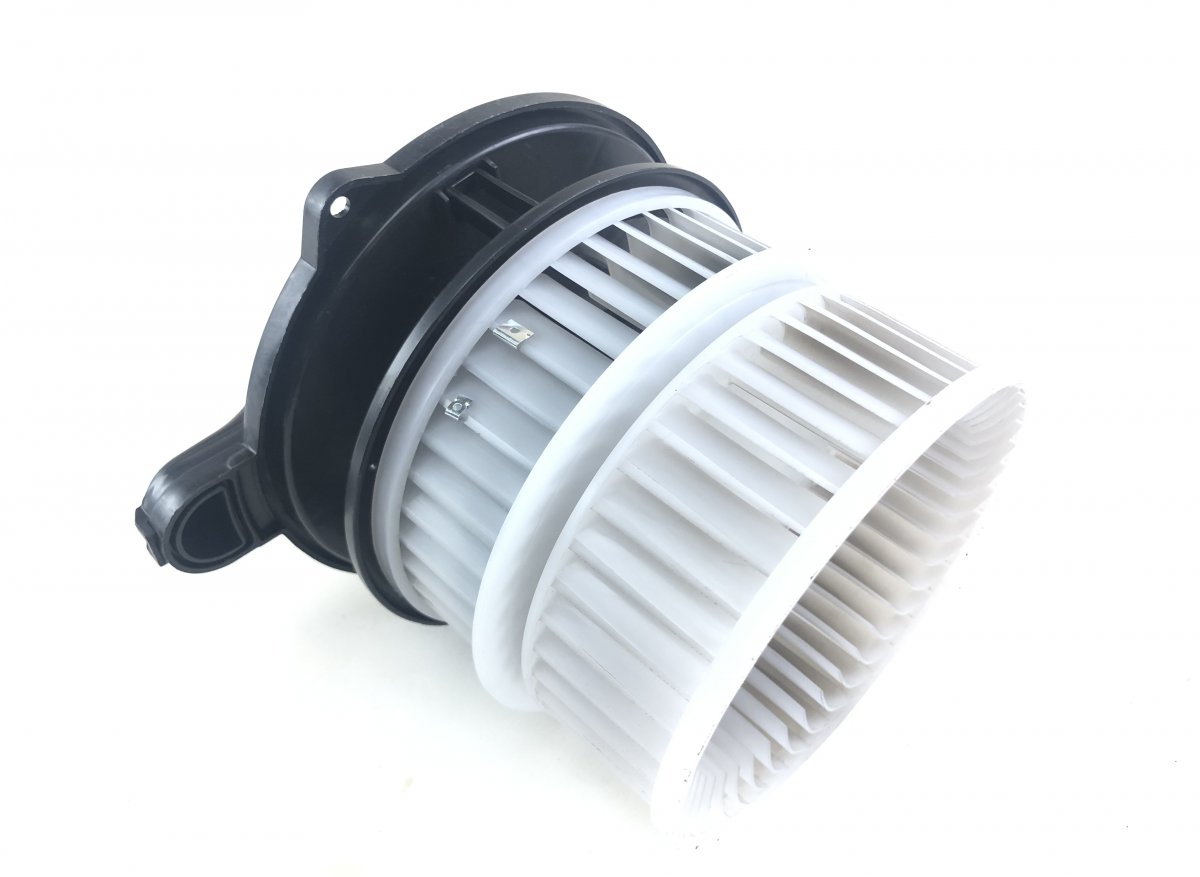 Kia Sportage Heater Blower Motor Heater blower motor — KIA SPORTAGE (V NQ5) (202...