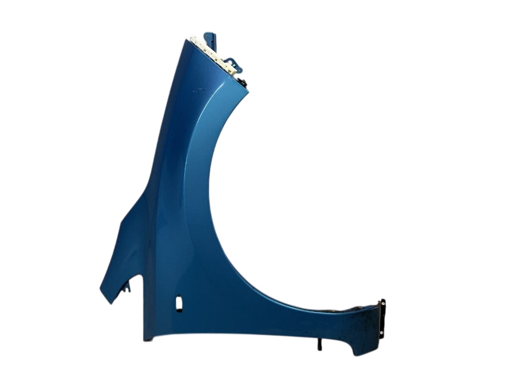 Nissan Leaf Front Right Fender Front Right Fender — NISSAN LEAF I (ZE0) (2010-...