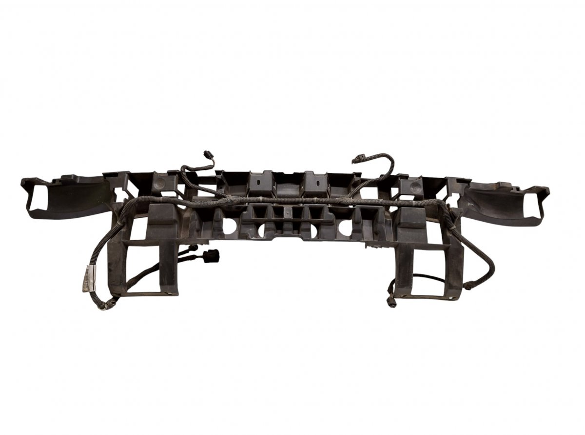 Jeep Grand Cherokee (WK) Centre rear bumper bracket Centre rear bumper bracket — JEEP GRAND CHEROKE...