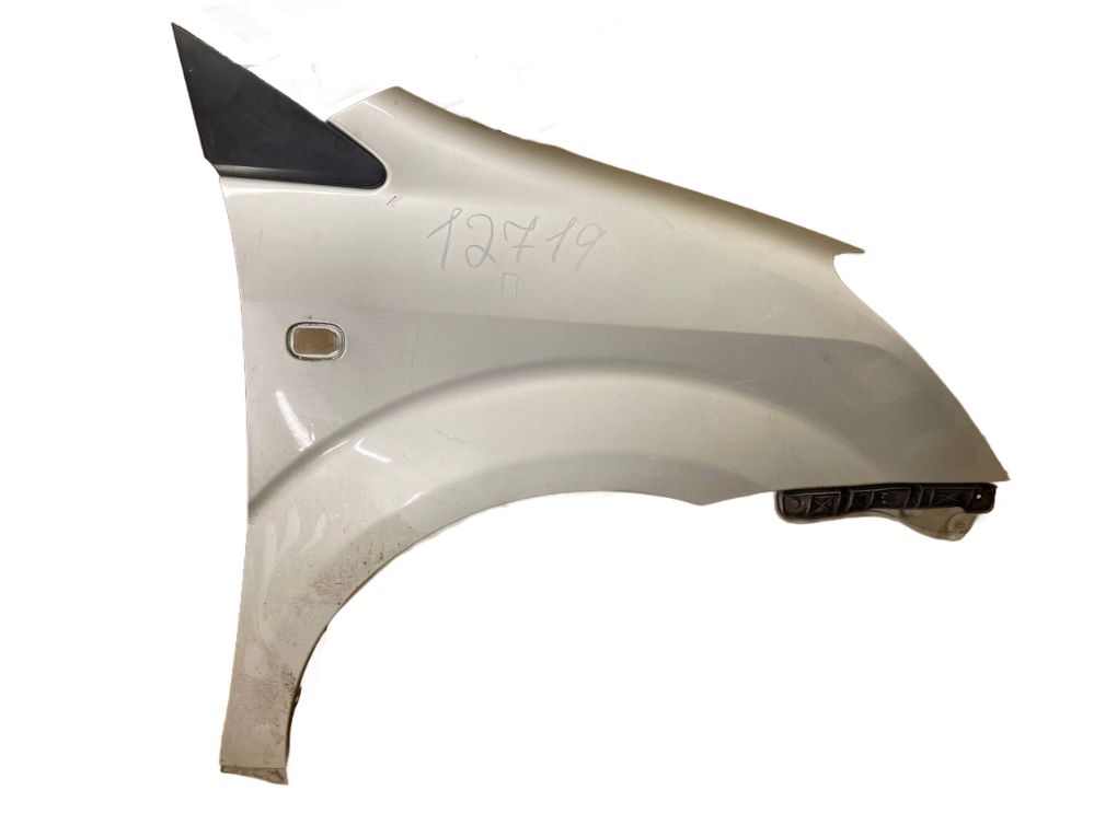 Toyota Corolla Verso Front Right Fender Front Right Fender — TOYOTA COROLLA Verso II (A...
