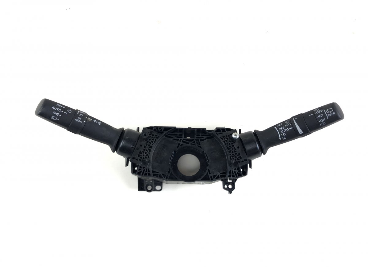 Honda CR-V Turn signal and wiper stalk Turn signal and wiper stalk — HONDA CR-V V (RW)...