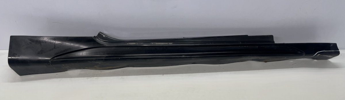 Maserati GranTurismo / GranCabrio Side skirt — right Side skirt — right — MASERATI GRAN TURISMO I (M...