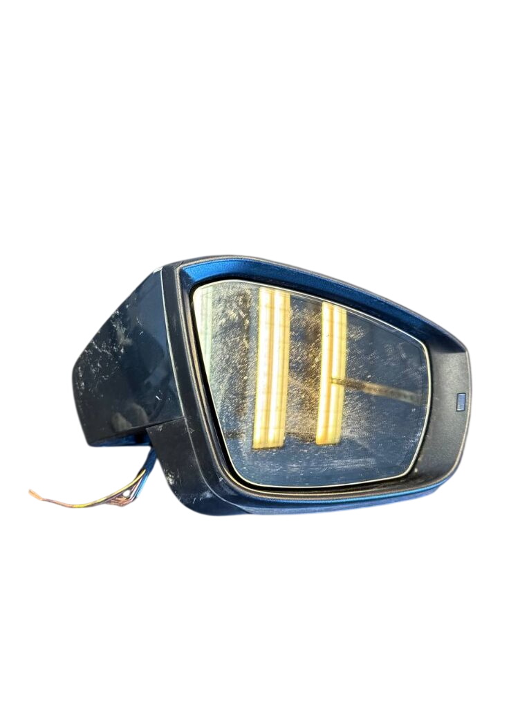 Skoda Octavia Right mirror Right mirror — SKODA OCTAVIA III (5E) (2012-201...