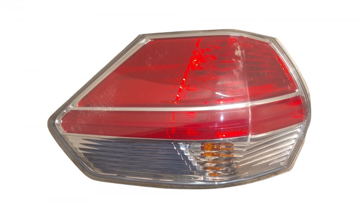 Nissan X-Trail / Rogue Left Rear Light Left rear light — NISSAN X-TRAIL III (T32) (201...