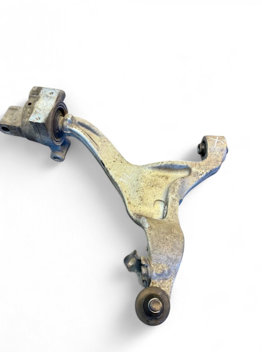 Infiniti M / Q70 (Y51) Lower suspension control arm — front left Lower suspension control arm — front left — INF...