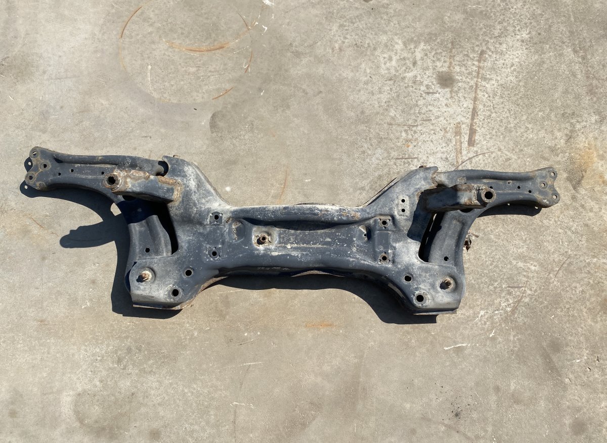 Seat Ibiza Front Axle Beam Front axle beam — SEAT IBIZA IV (6J, 6P) (2008-...