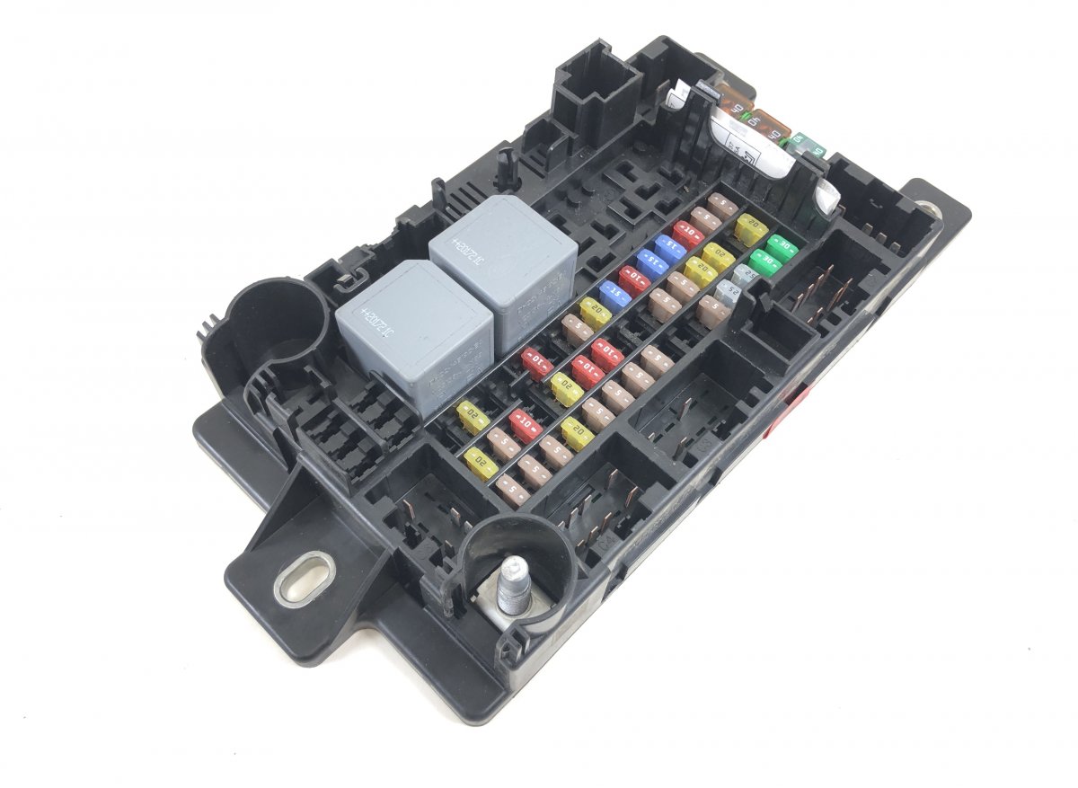 Land Rover Range Rover Evoque Fuse box Fuse box — LAND ROVER EVOQUE II (L551) (2018-) ...