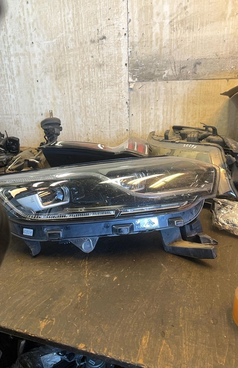 Renault Espace Right headlight Right headlight — RENAULT ESPACE V (JR) (2015-2...