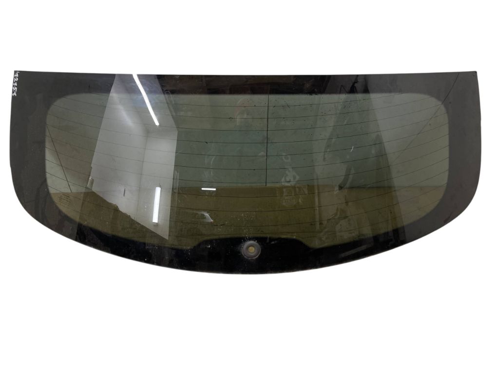 Nissan Qashqai Rear Window glass