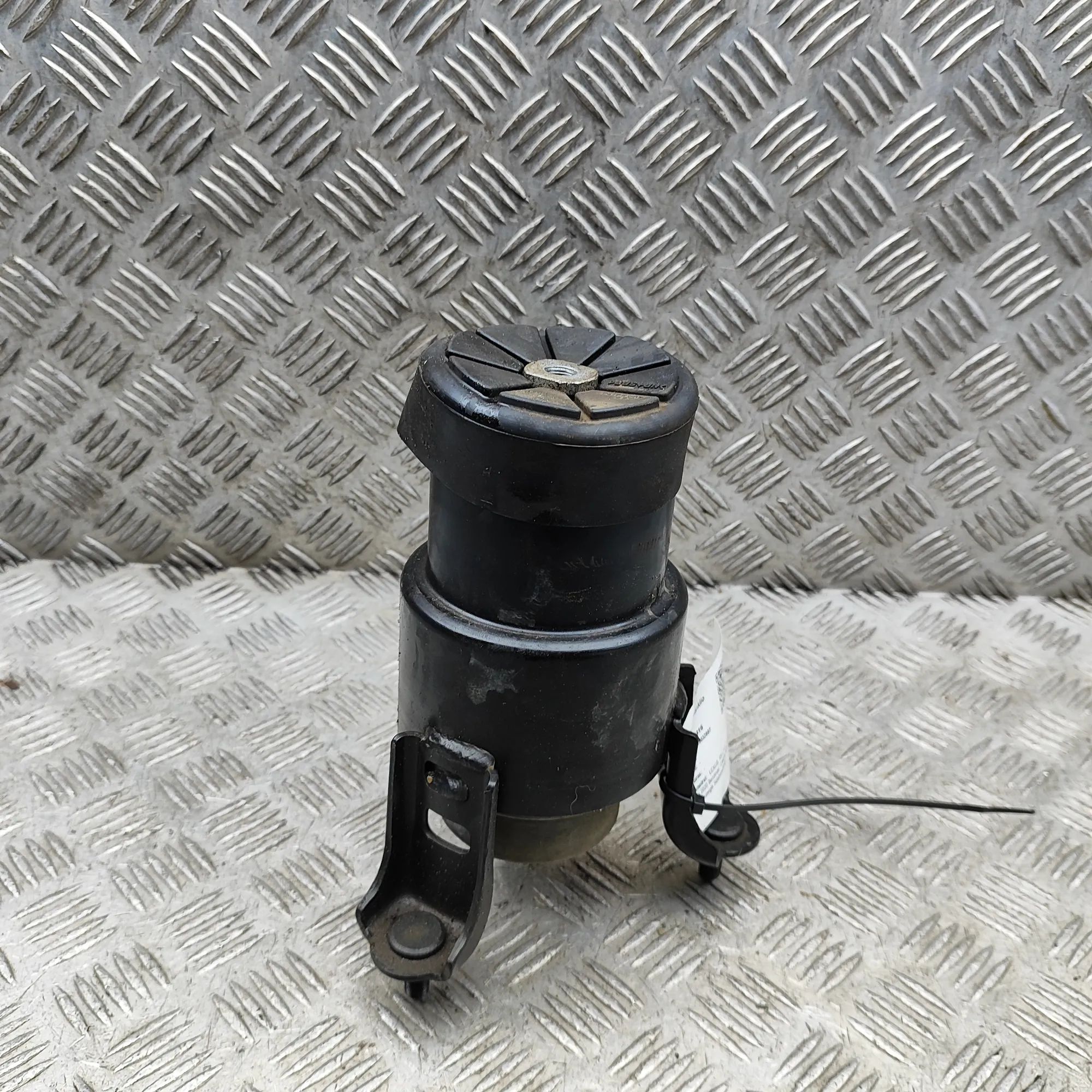 Lexus RX Front Engine Mount Front Engine Mount — LEXUS RX (_L2_) (2015-...)...
