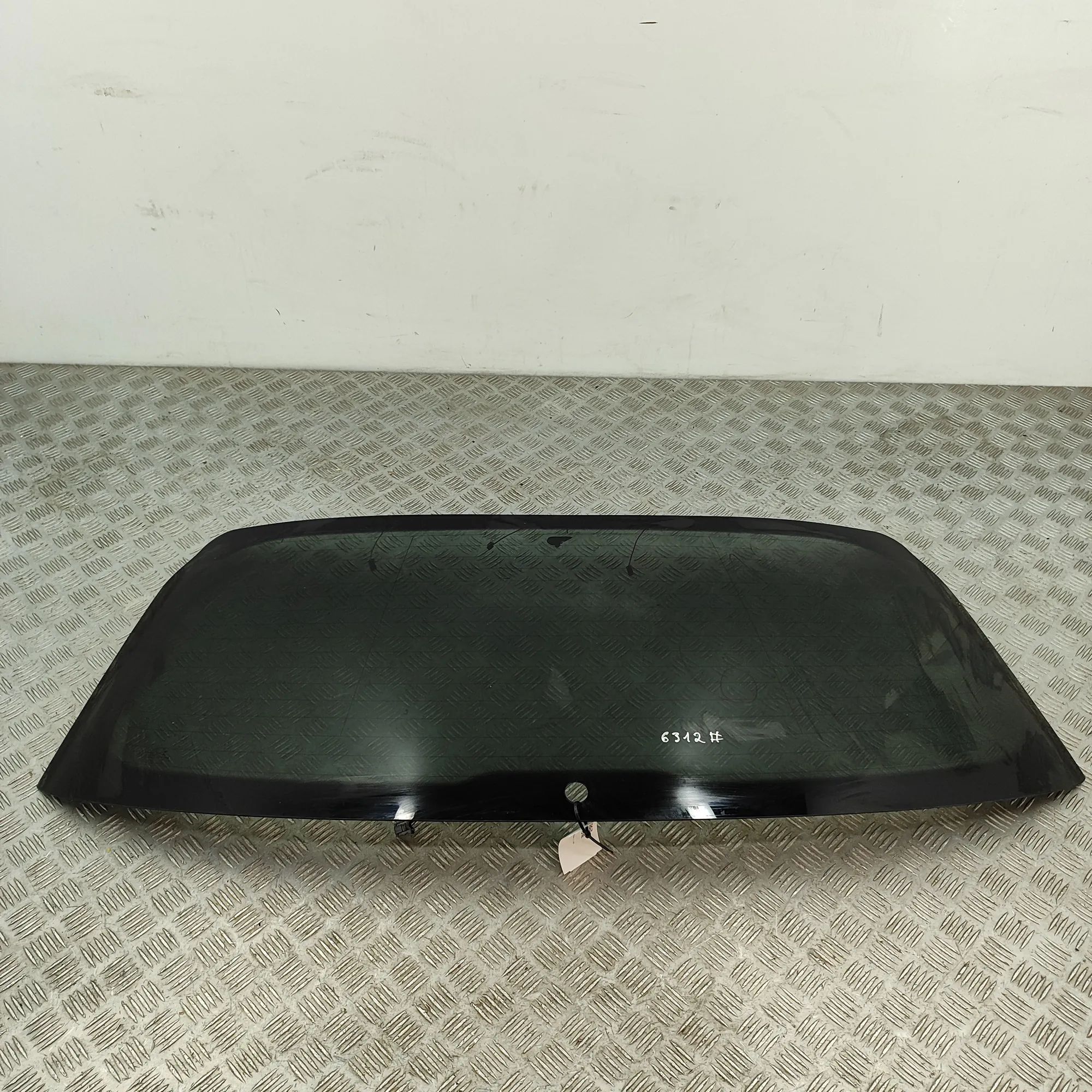 Audi Q5 (8R) Rear Window glass Rear window glass — AUDI Q5 (FY) (2016-...) — 8...