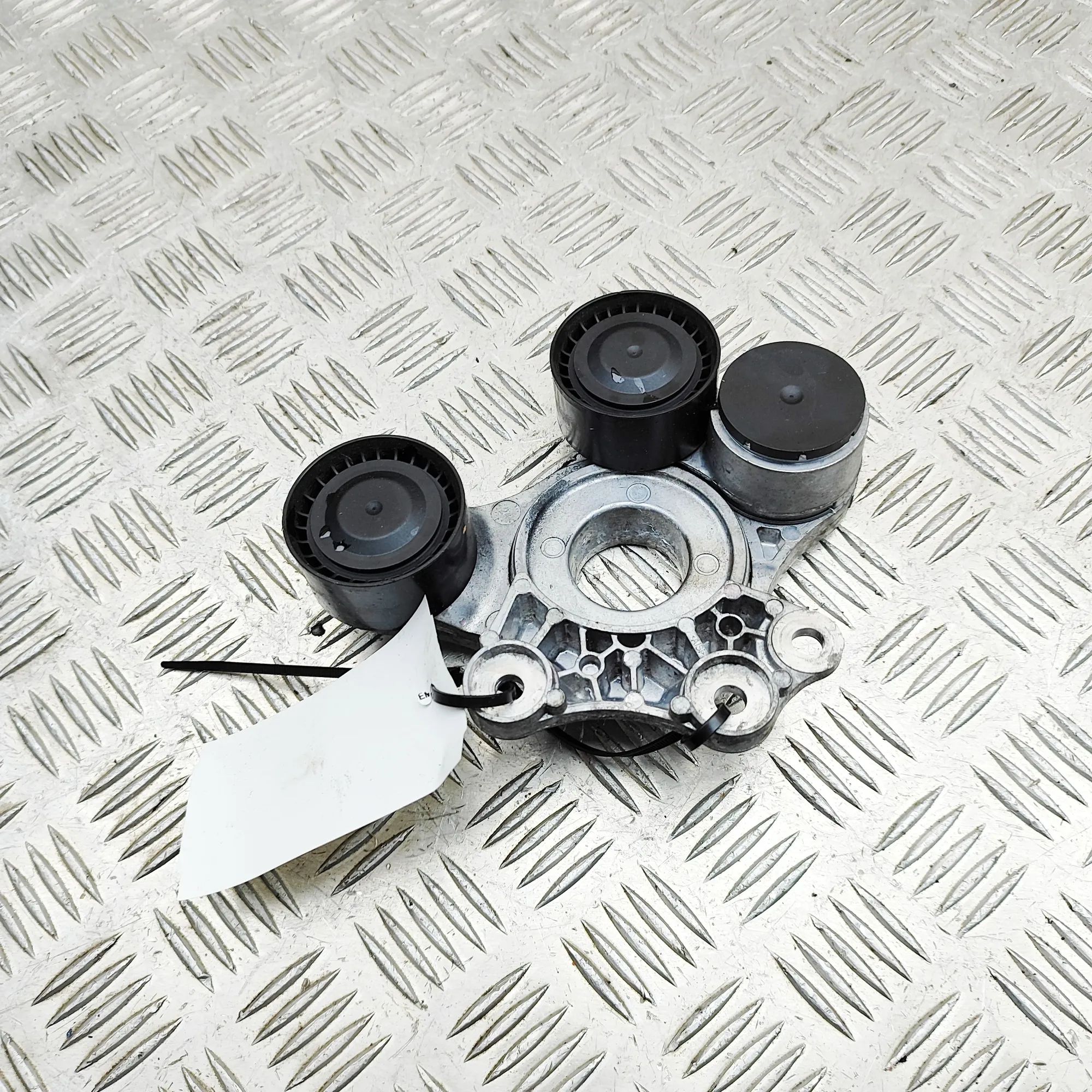 Land Rover Range Rover Evoque Belt tensioner Belt tensioner — LAND ROVER RANGE ROVER EVOQUE ...