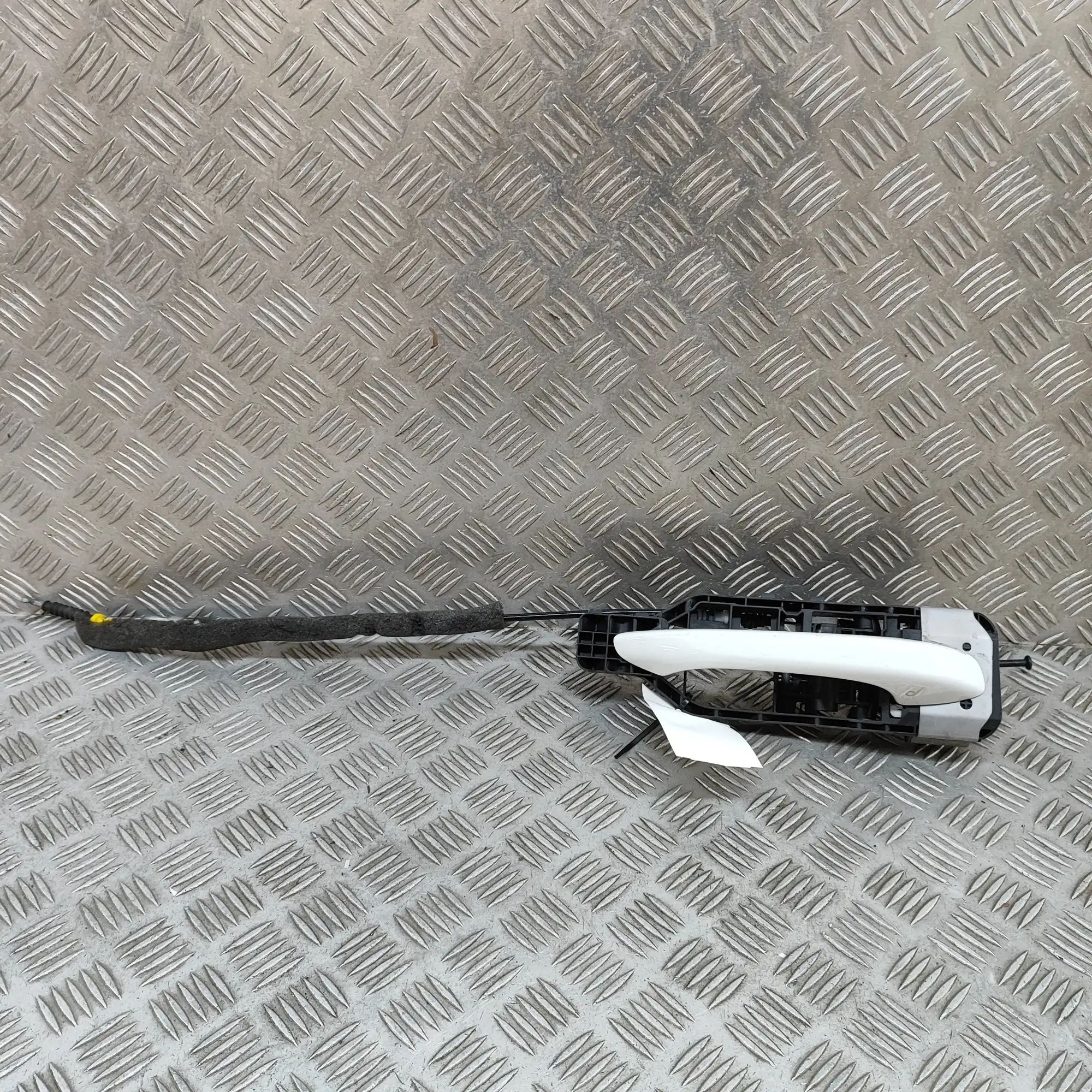 Porsche Cayenne Exterior door handle — front right Exterior door handle — front right — PORSCHE CA...