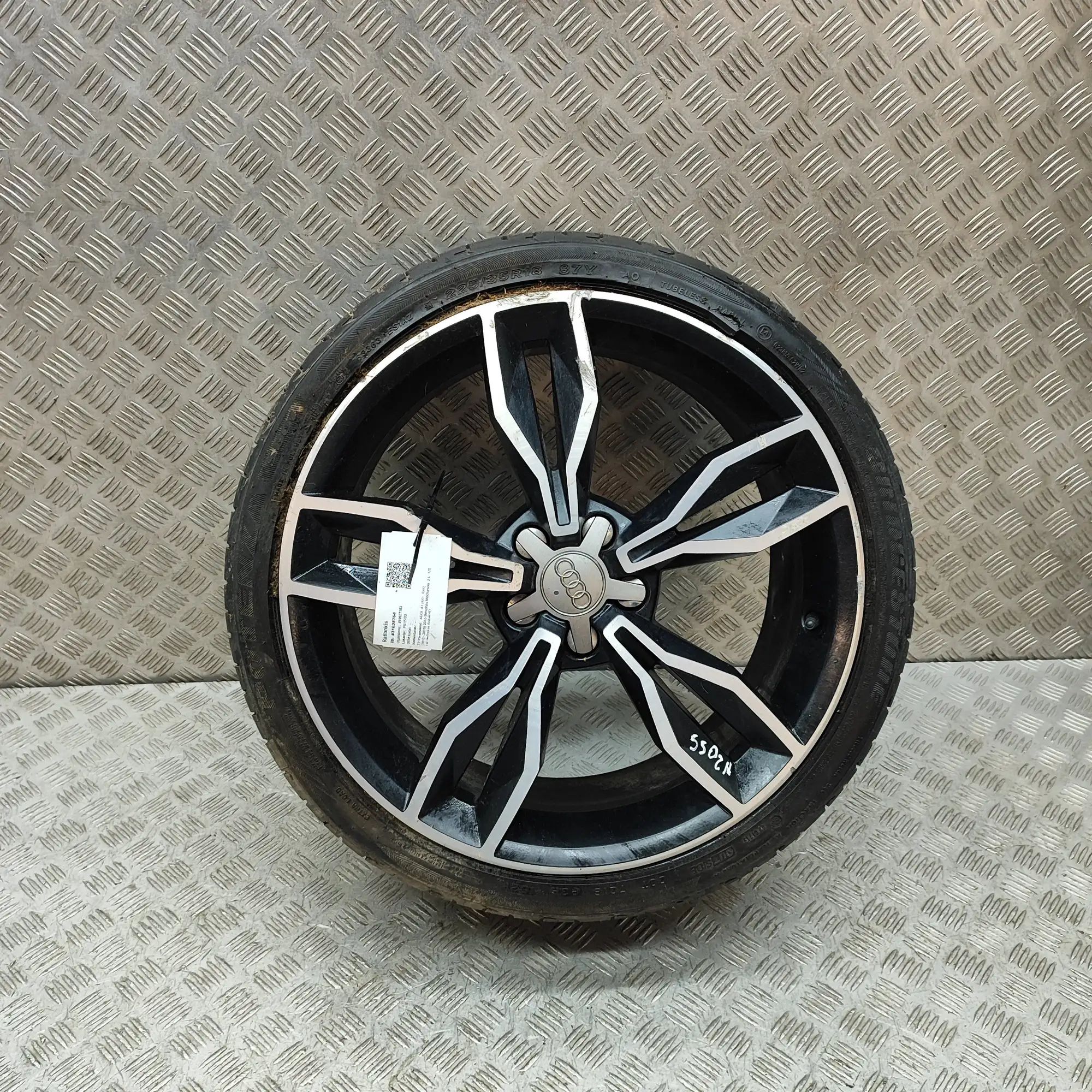 Audi A1 (8X) Alloy Wheel Alloy wheel — AUDI A1 (8X1, 8XK) (2010-2018) — ...