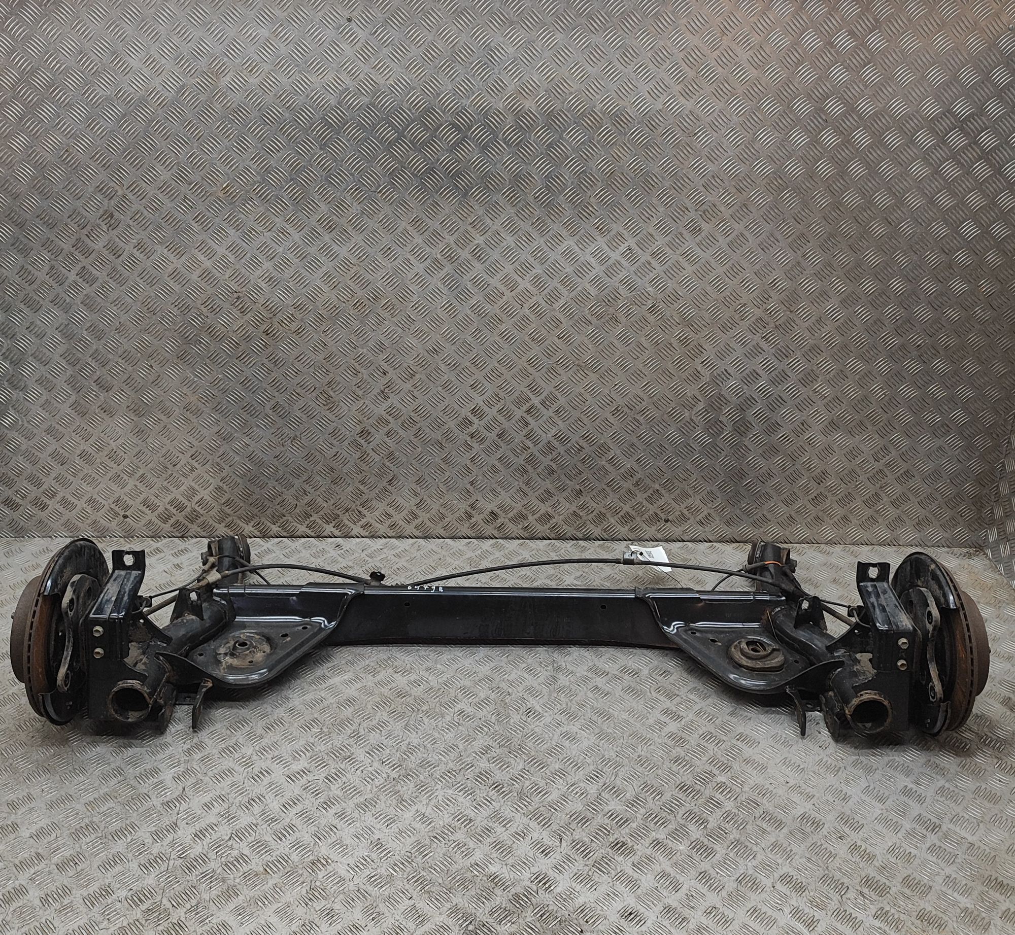 Nissan Leaf Rear Axle Rear axle — NISSAN LEAF (ZE1) (2017-...) — 5550...