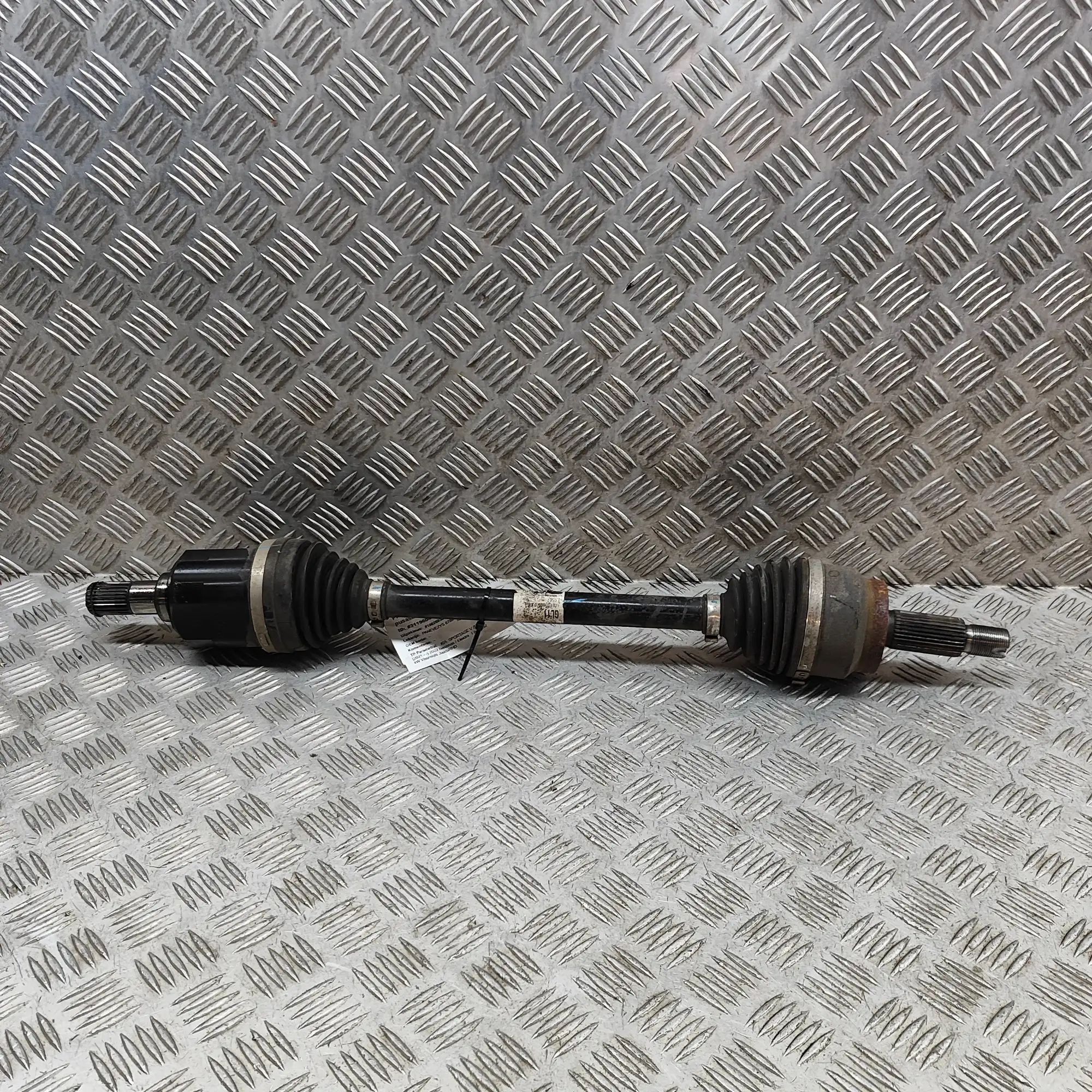 Kia Sportage Front Left Driveshaft Front Left Driveshaft — KIA SPORTAGE (V NQ5) (2...