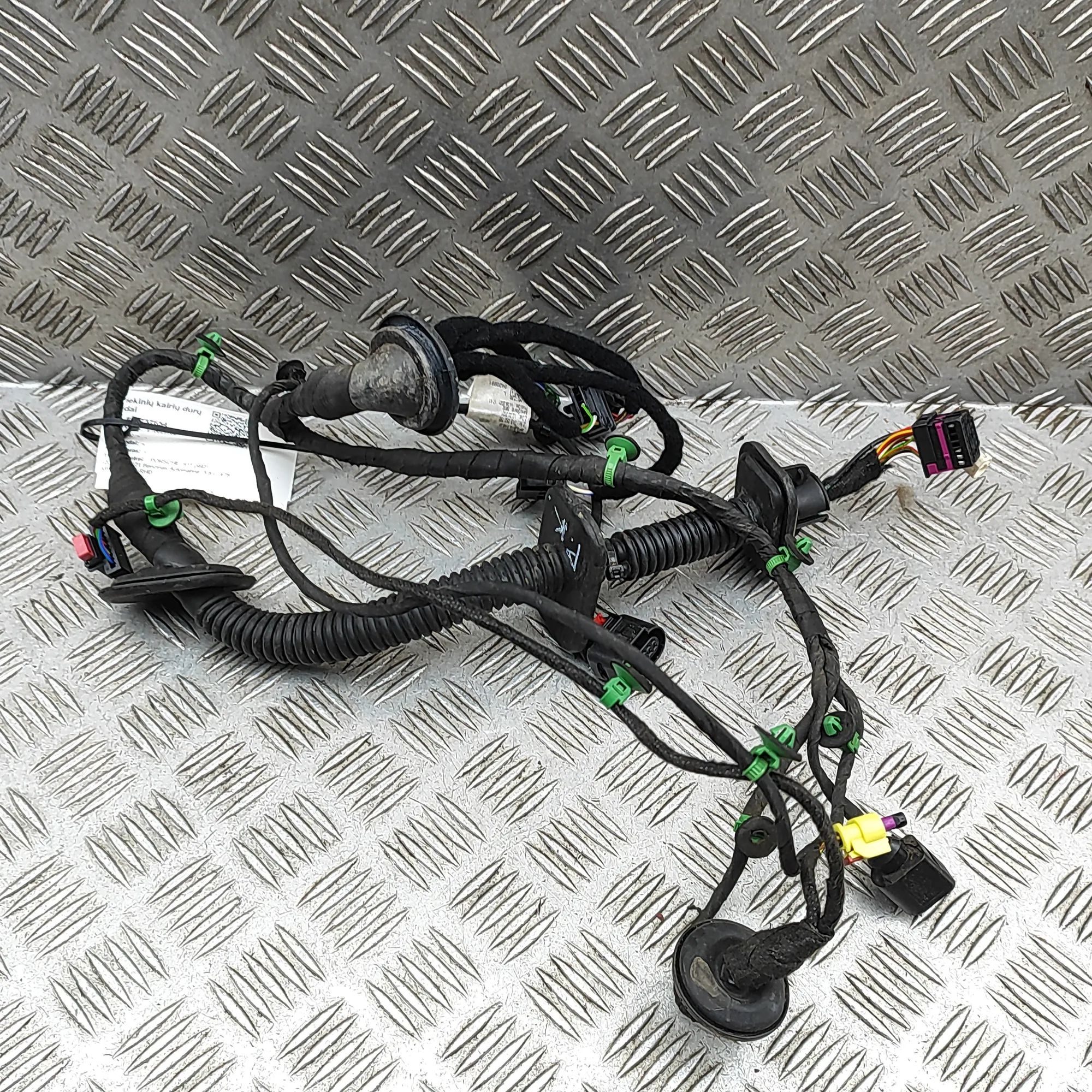 Porsche 911 (992) Door wiring — front left Door wiring — front left — PORSCHE 911 (992) (2...