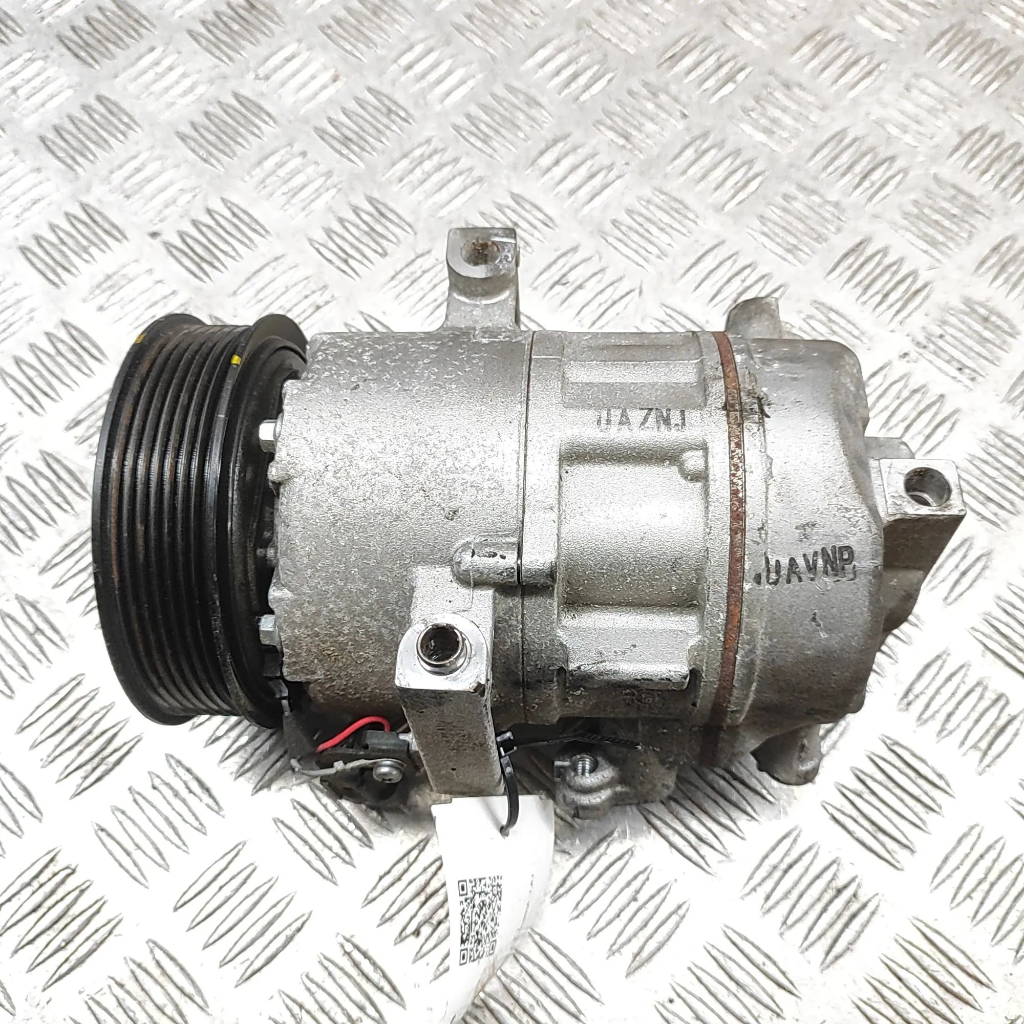 Kia Sportage Air-conditioning compressor Air-conditioning compressor — KIA SPORTAGE (QL)...
