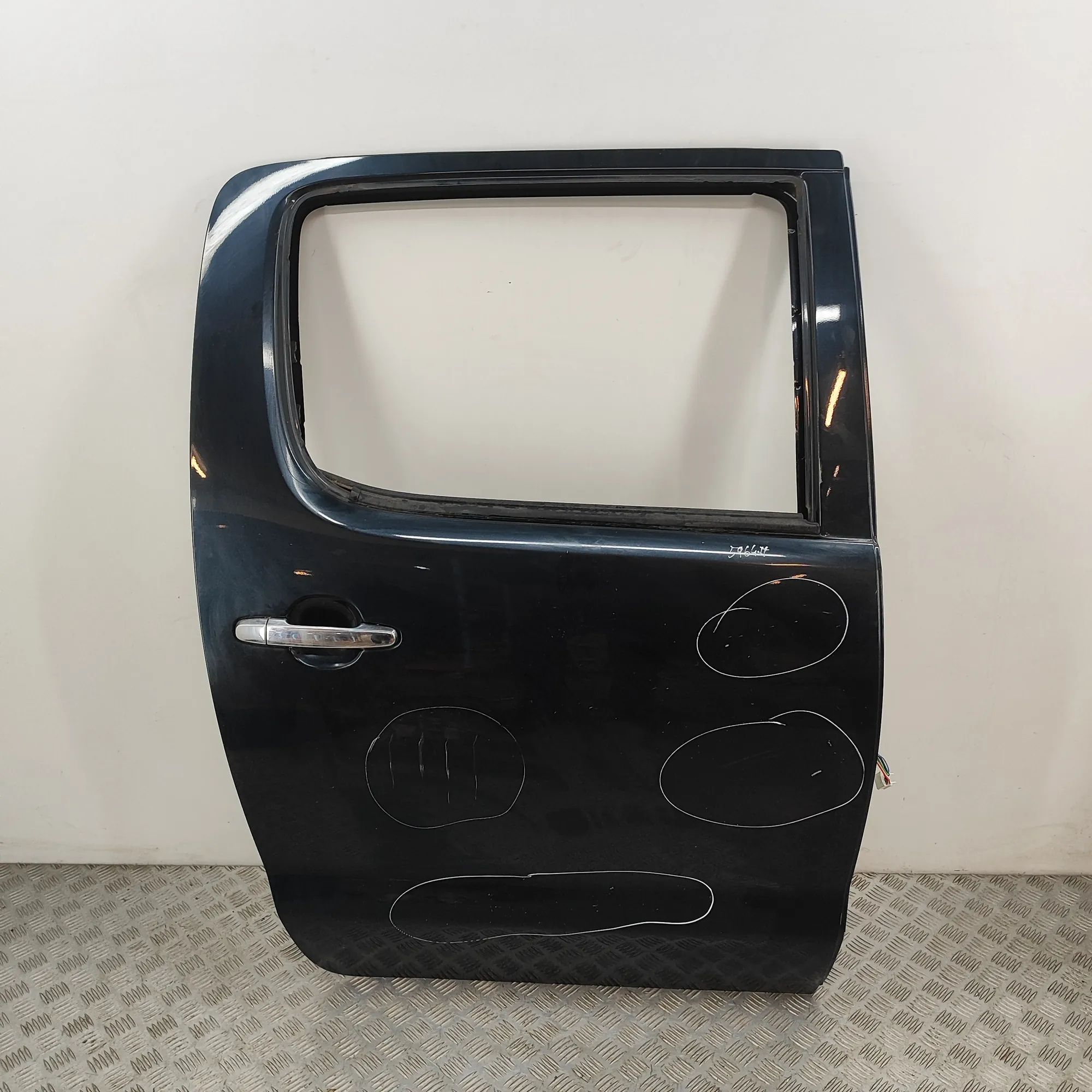 Toyota Hilux Door — rear right Door — rear right — TOYOTA HILUX (VII Pick-up _...