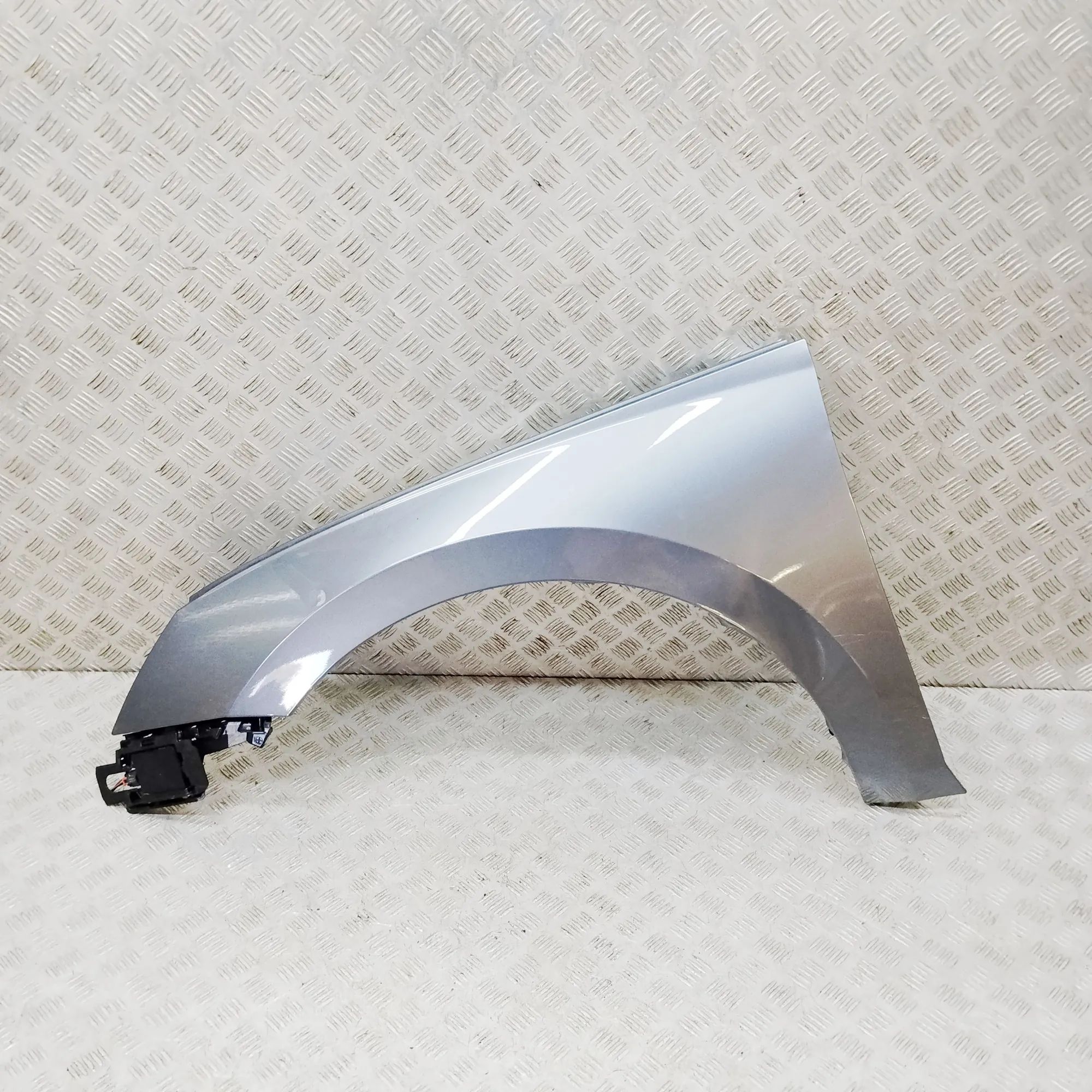 Skoda Octavia Front Left Fender Front Left Fender — SKODA OCTAVIA (IV Combi NX5...