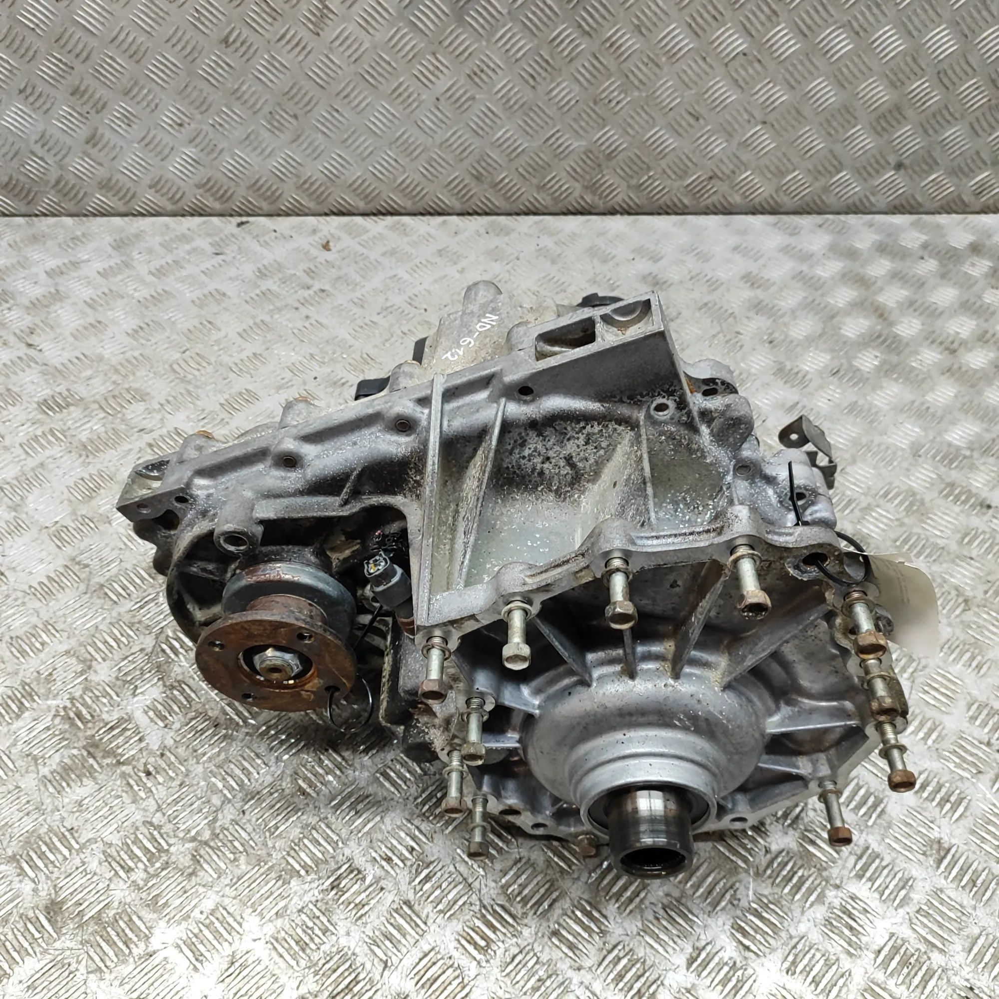 Nissan Pick Up / Navara / NP300 (D22) Transfer case Transfer case — NISSAN NP300 (NAVARA D40) (2004...