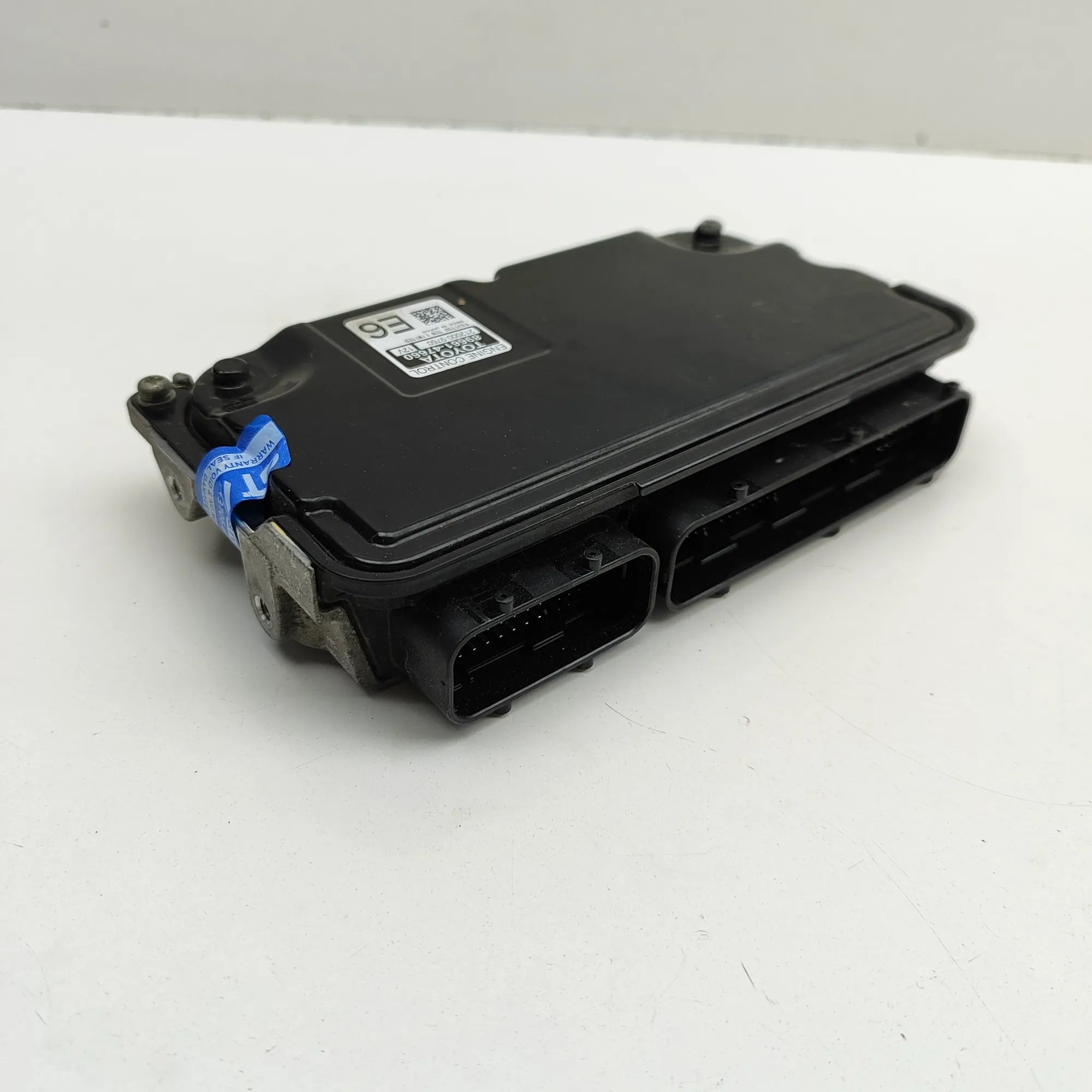 Toyota Prius+ Engine Control Unit Engine Control Unit — TOYOTA PRIUS (_W5_) (2015...