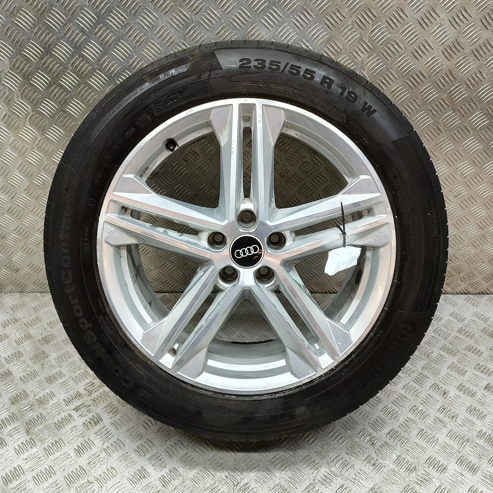 Audi Q5 (FY) Alloy Wheel Alloy wheel — AUDI Q5 (FY) (2016-...) — 80A6010...
