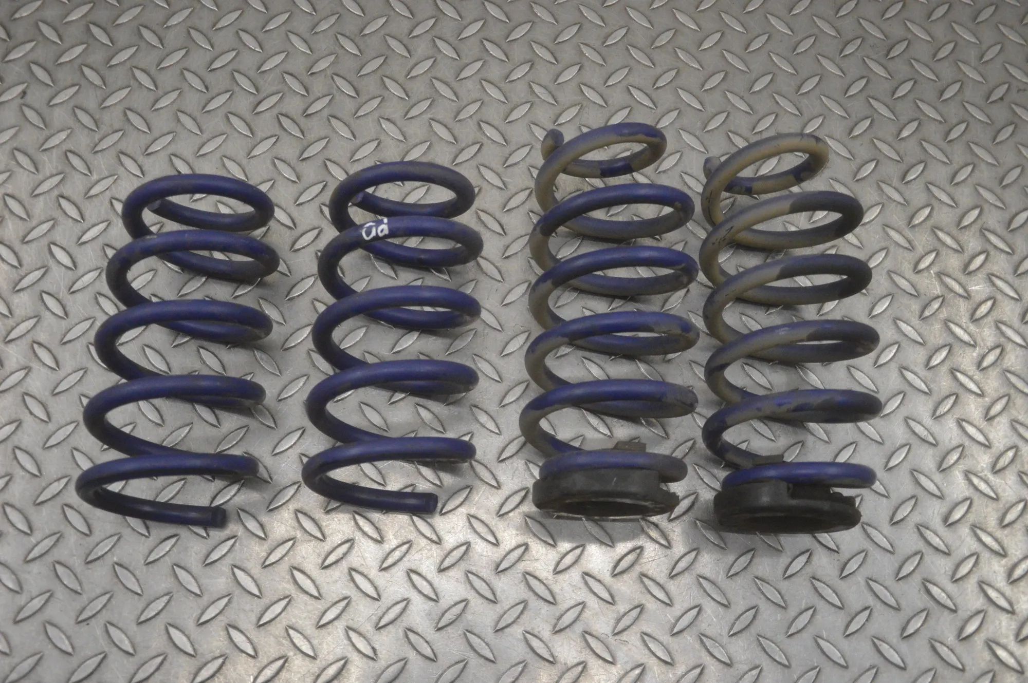 Alfa-Romeo Stelvio Coil Spring Set Coil Spring Set — ALFA ROMEO STELVIO (949_) (20...