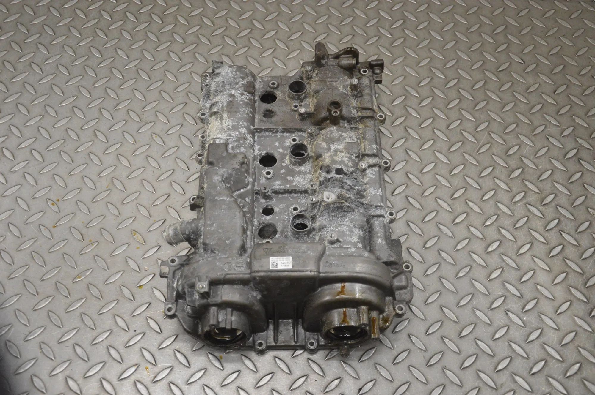 Porsche 911 (991) Valve Cover Right Side Valve Cover Right Side — PORSCHE 911 (991) (201...