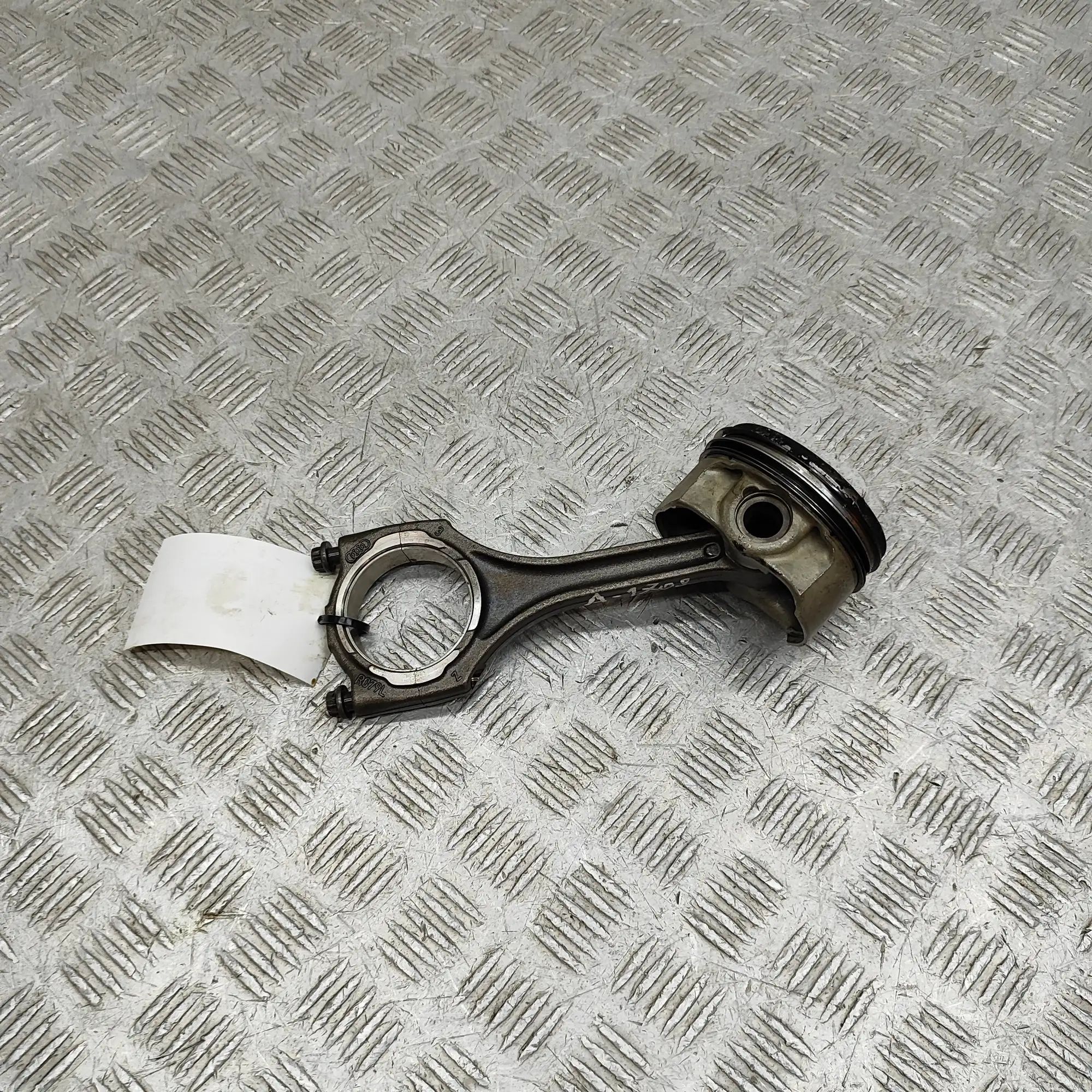 Bentley Continental GT, GTC, Flying Spur Piston