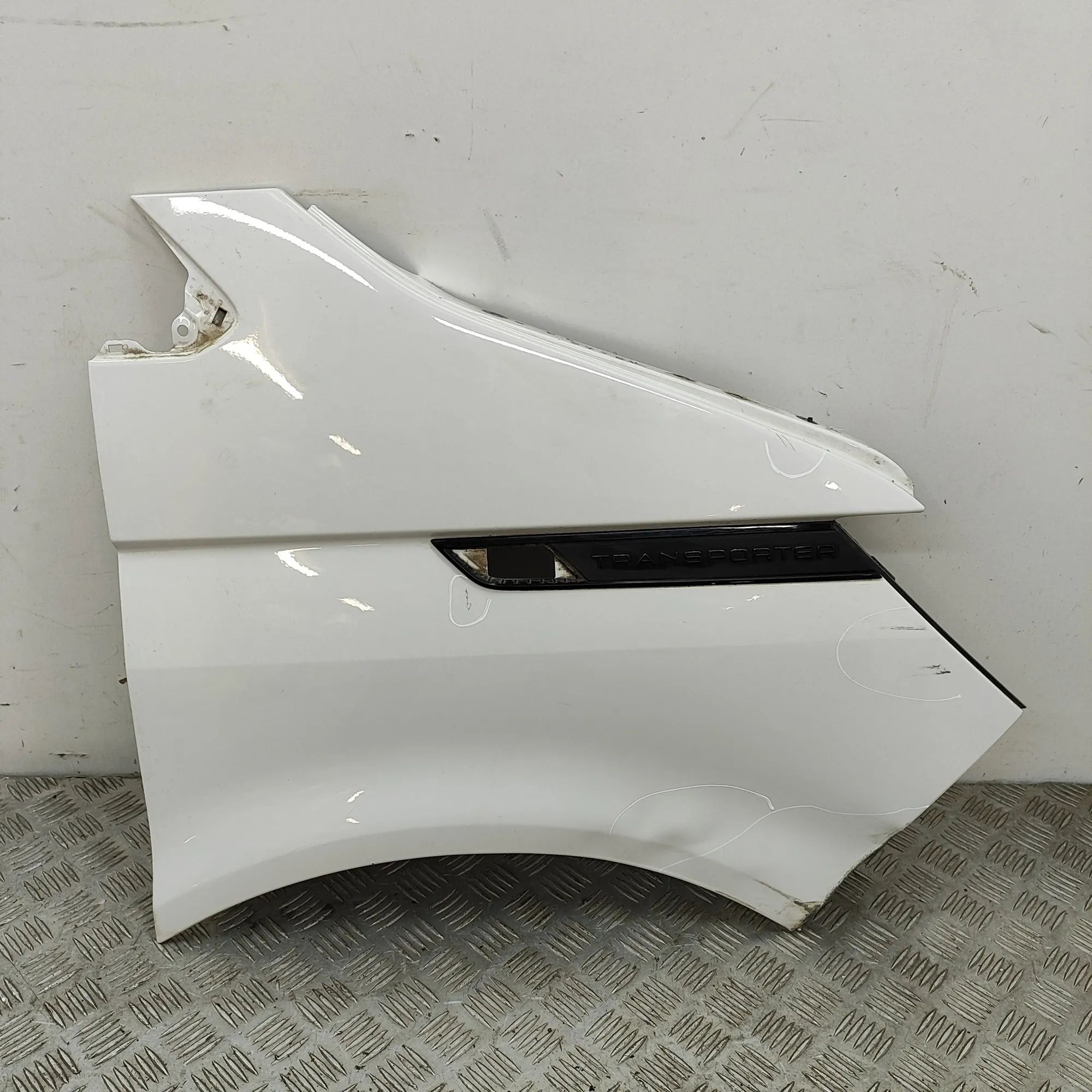 Volkswagen Transporter (T6, Caravelle, Multivan) Front Right Fender