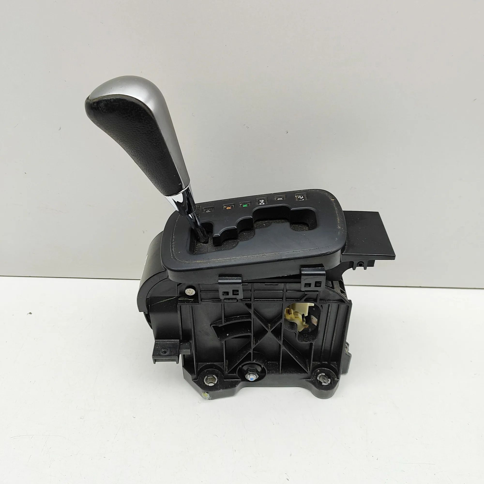 Toyota Hilux Gear Shifting Mechanism Gear Shifting Mechanism — TOYOTA HILUX (VII Pic...