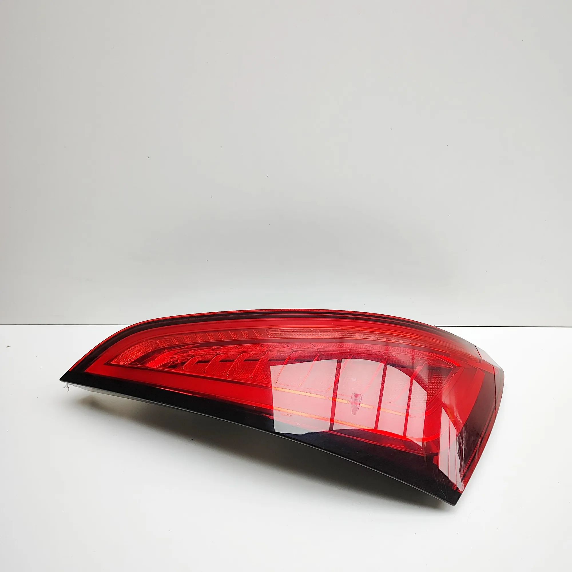 Audi Q5 (8R) Rear Right Tail Light Rear Right Tail Light — AUDI Q5 (8R) (2008-2017...
